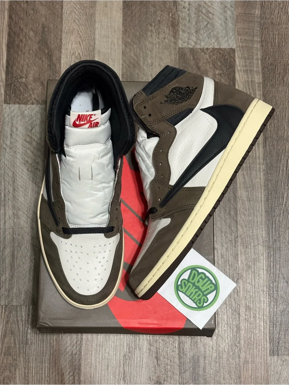 Jordan 1 low × Travis Scott Mocha High